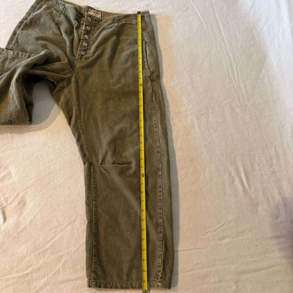 Free People We The Free Osaka Cord Jeans EUC - Color: Capulet Olive - Size 31 - Picture 9 of 9